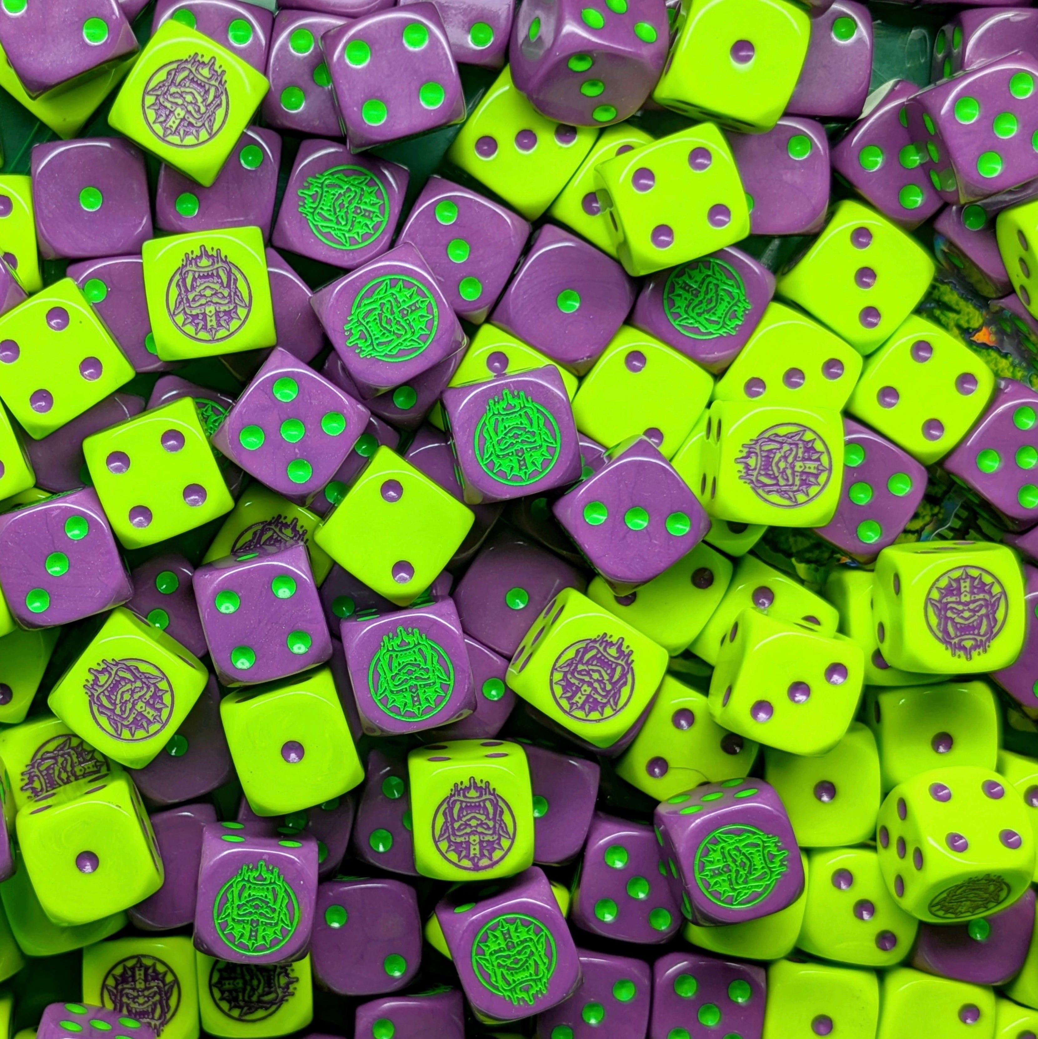 Greasy Mascot D6 Dice